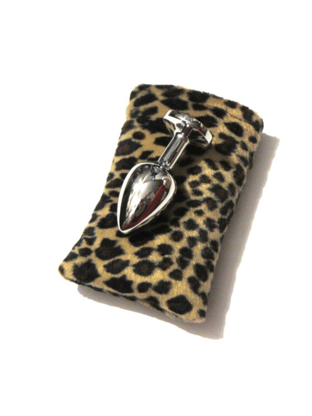 Animal Print Padded Velvet Zipper Pouch - Safe and discreet for your Sex Toys.